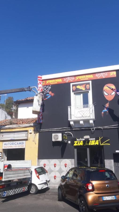 Spiderman House Hotel Catânia Exterior foto