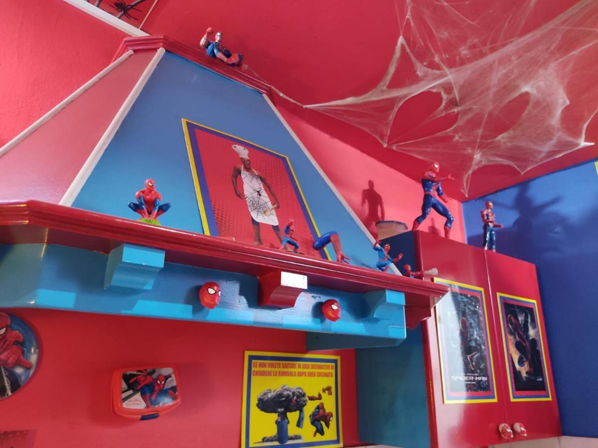 Spiderman House Hotel Catânia Exterior foto