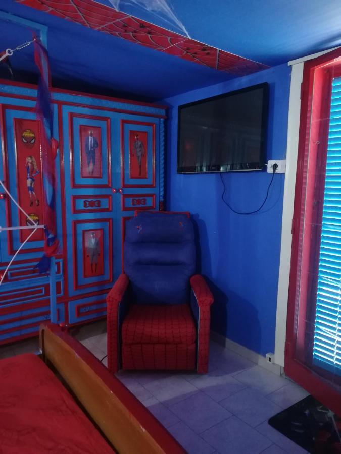 Spiderman House Hotel Catânia Exterior foto